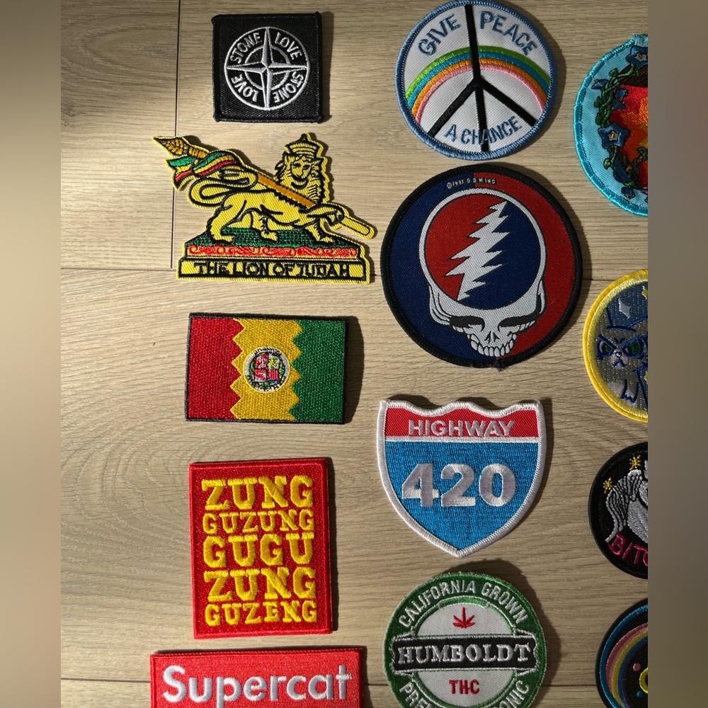 Lot of Patches (22 pieces) Funky Iron-on - Picture 2 of 3